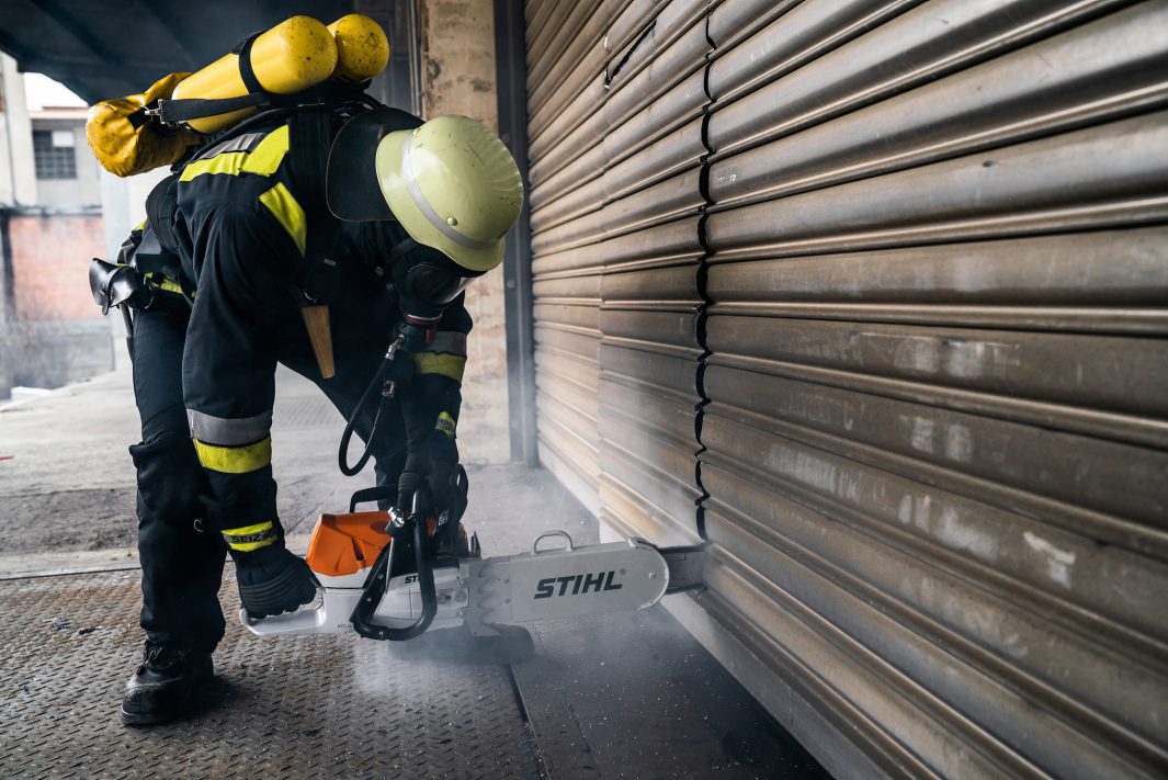 Stihl MS 462 C-M R Benzin-Rettungssäge
