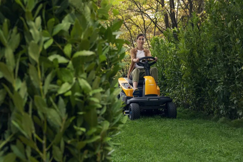 STIGA SWIFT 372e Akku-Rasentraktor