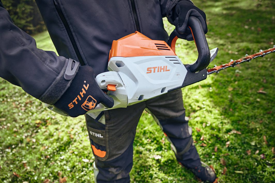 Stihl HSA 100 Akku Heckenschere, ohne Akku und ohne Ladegerät