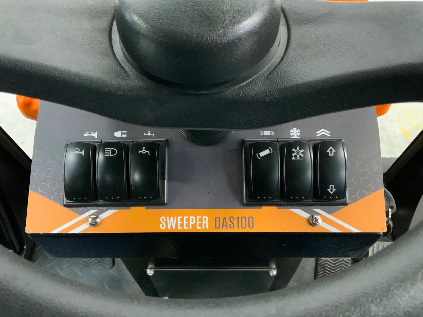 Daewoo DAS100 Kehrmaschine mit Kabine