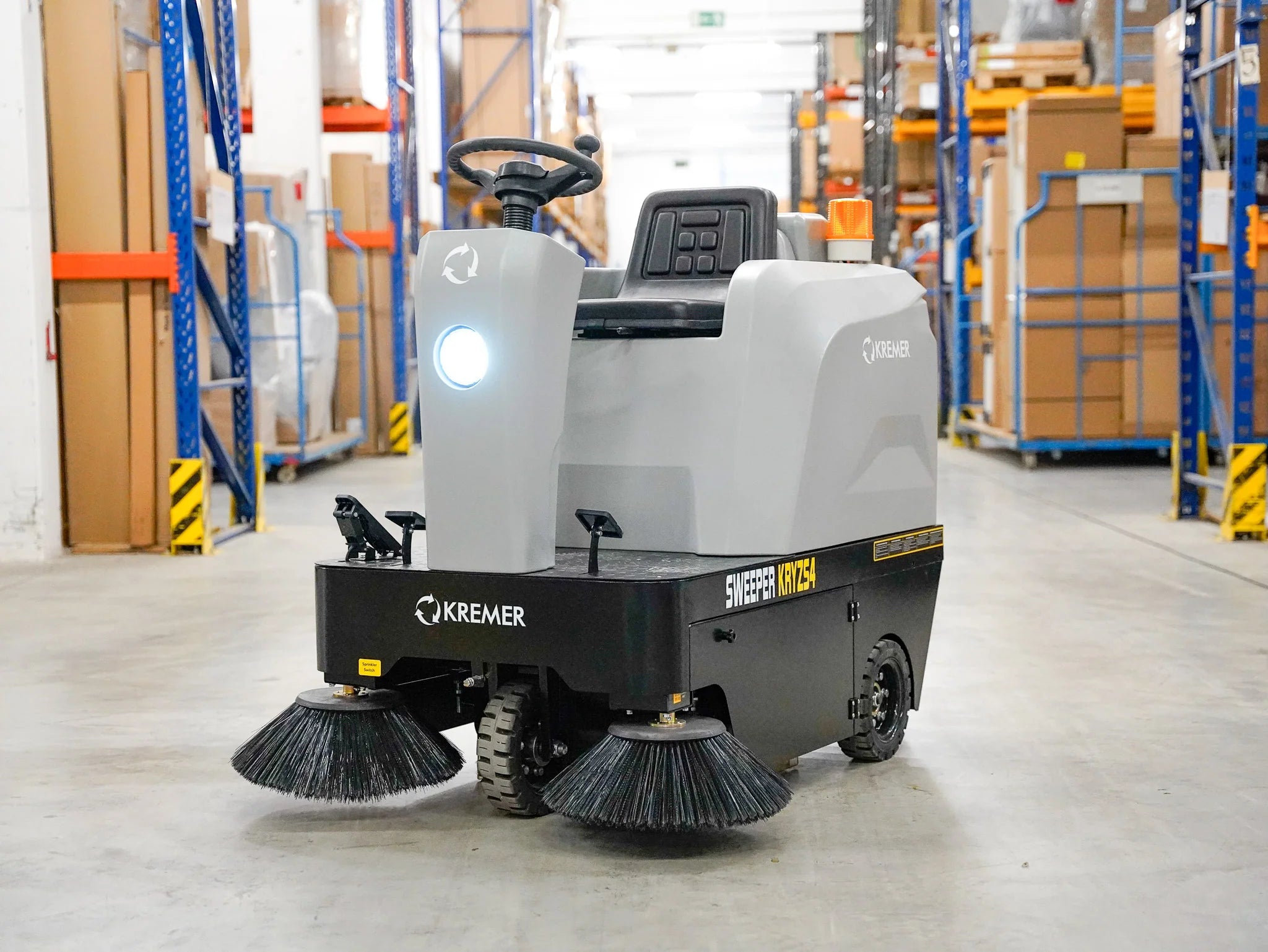 Kremer KRYZS4 Aufsitz Kehrmaschine