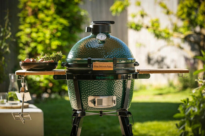 Big Green Egg Seitentische aus Akazienholz
