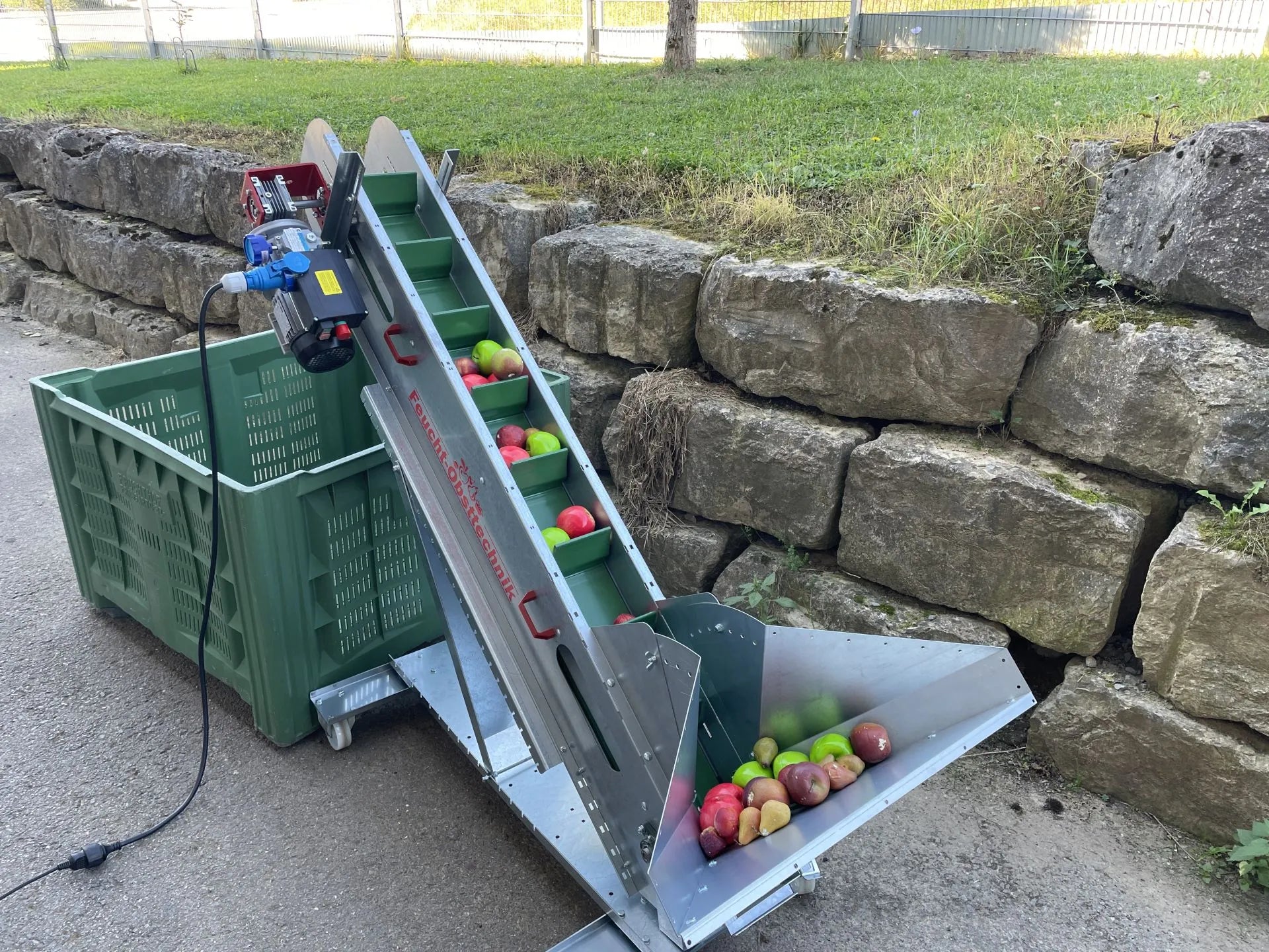 Feucht Obsttechnik Förderband - 1,7m Apfel