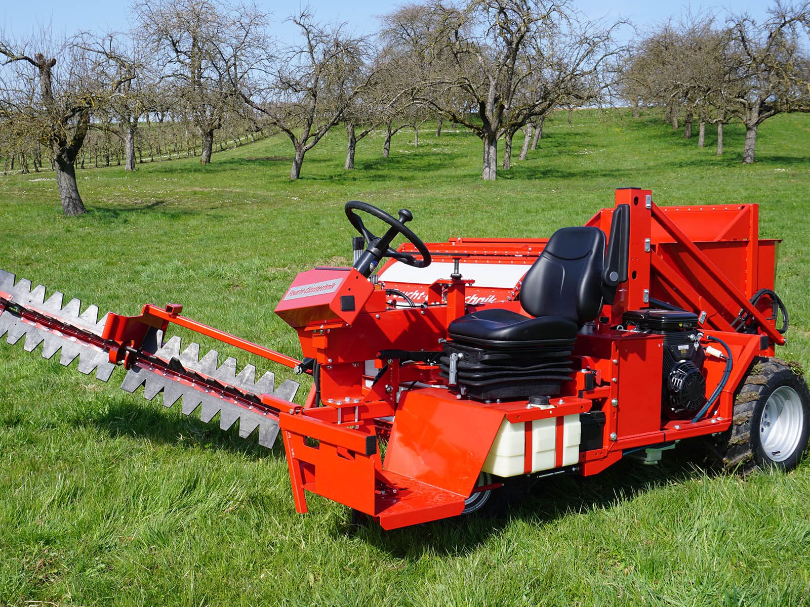 Feucht Obsttechnik Obstauflesemaschine/ Obstaufsammelmaschine OB 100A (Allrad)