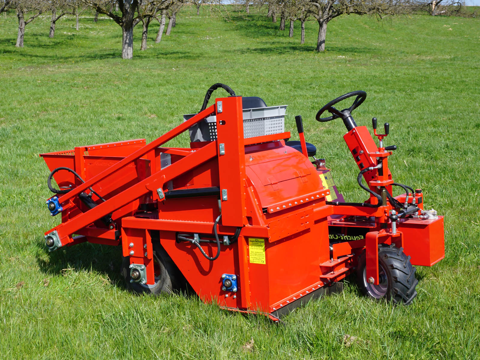 Feucht Obsttechnik Obstauflesemaschine/ Obstaufsammelmaschine OB 70R (Ride-on)