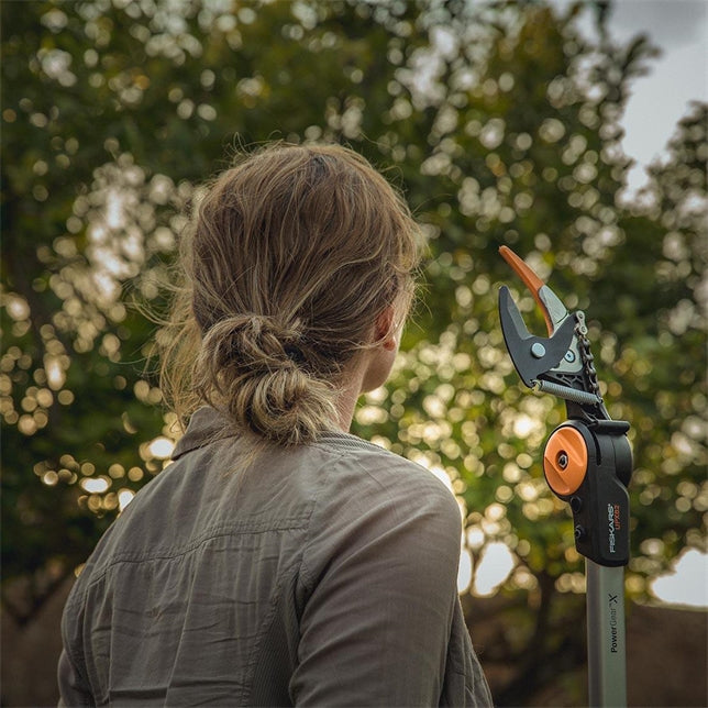 Fiskars Teleskop-Schneidgiraffe UPX82 & UPX86