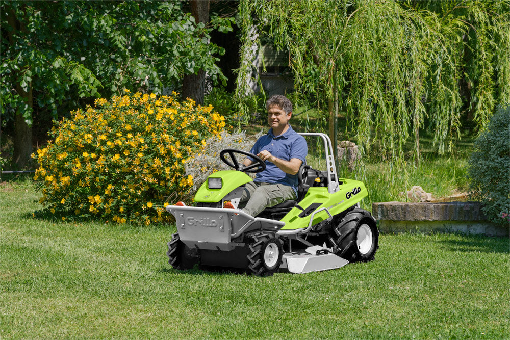 Grillo Hydraulischer Aufsitz-Wiesenmäher Climber 8.22