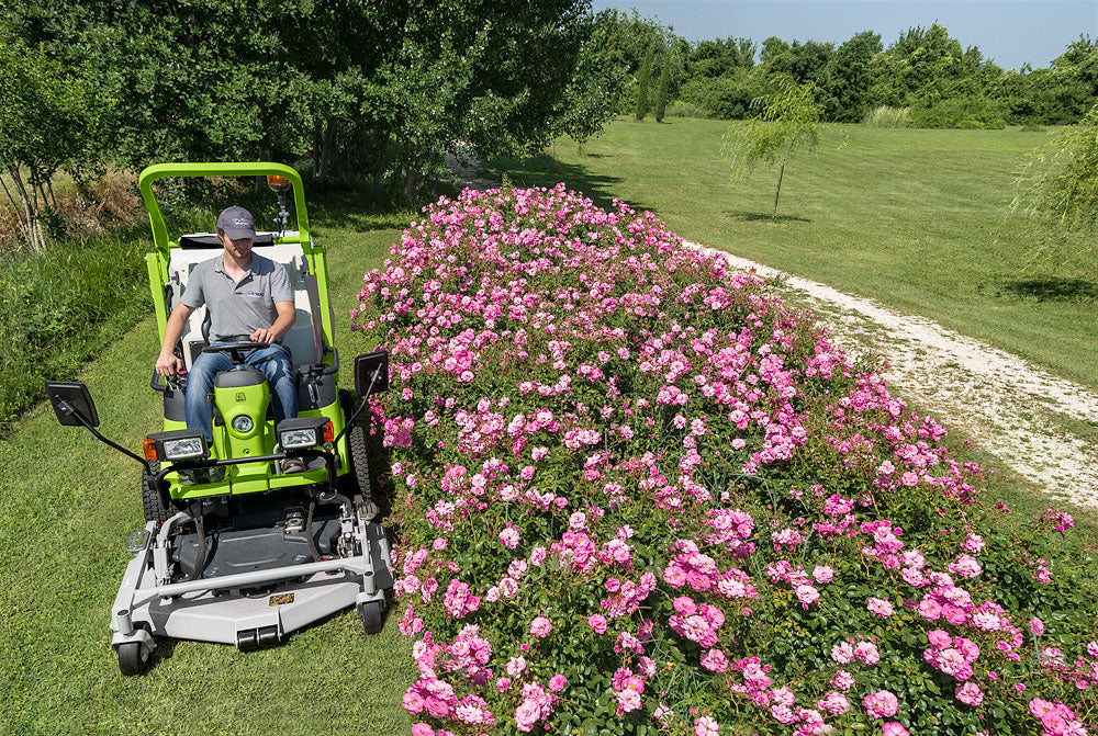 Grillo Aufsitzmäher mit Mähdeck FD 900 4WD