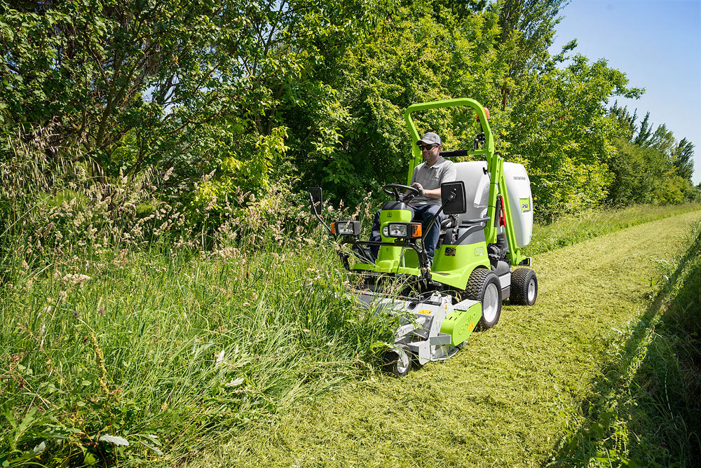Grillo Aufsitzmäher mit Mähdeck FD 900 4WD
