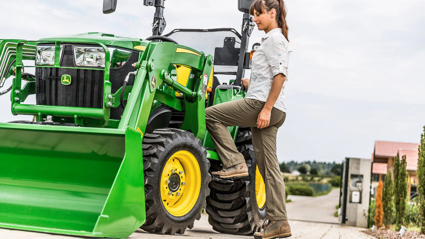 John Deere Kompakttraktor 3038E