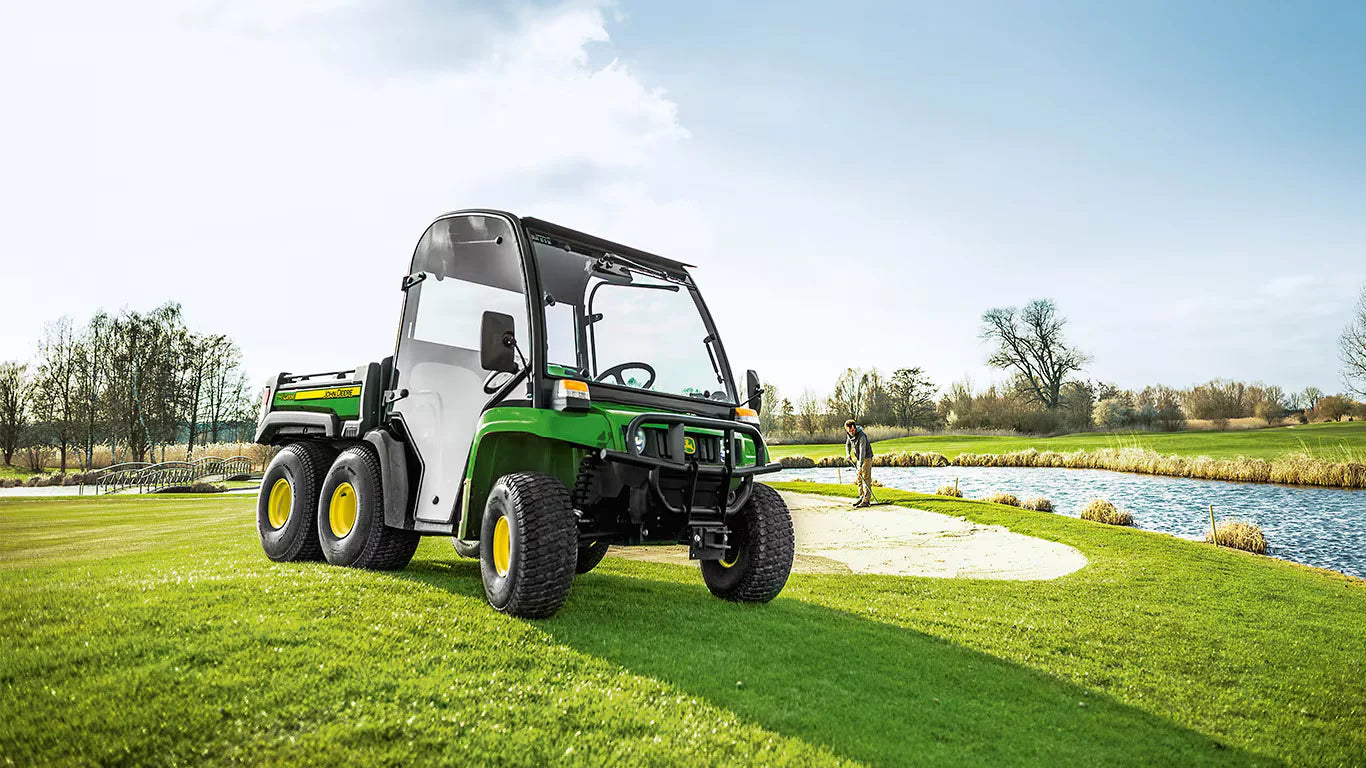 John Deere TH 6x4 Gator