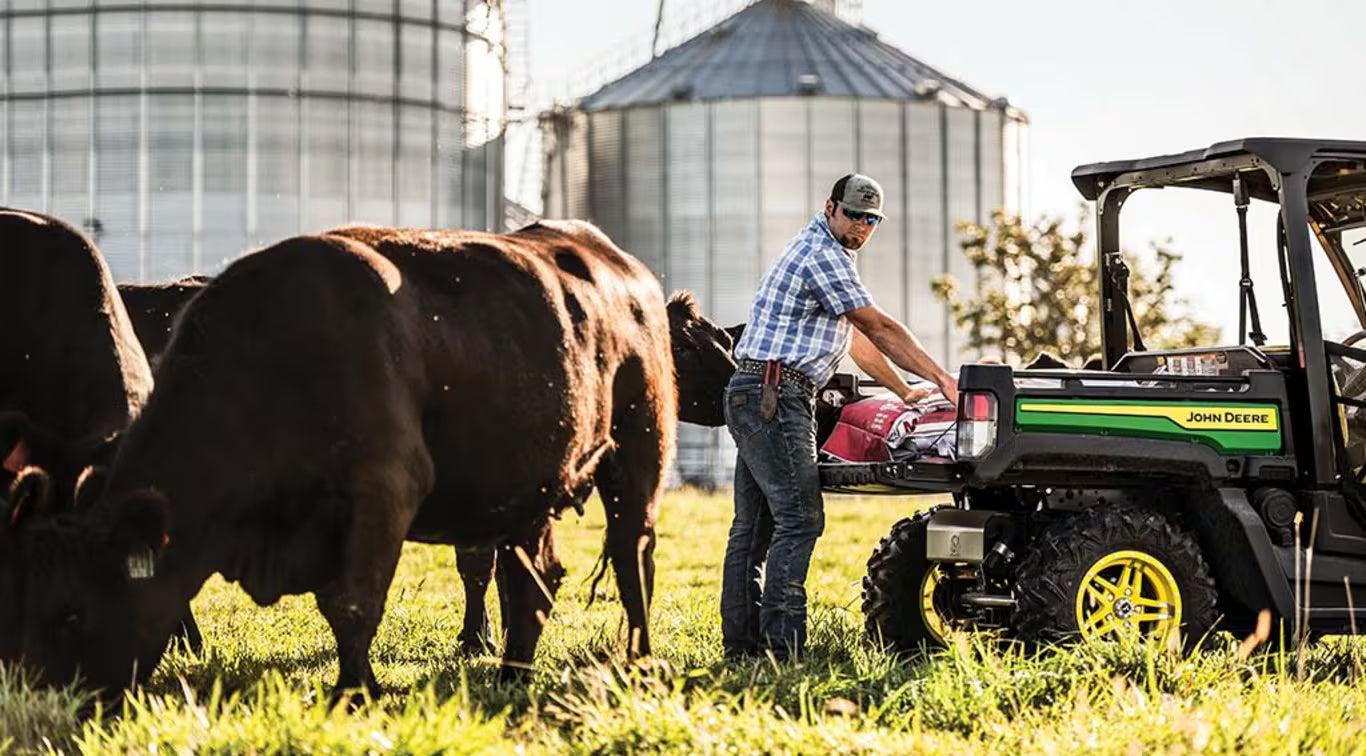 John Deere Gator XUV835M