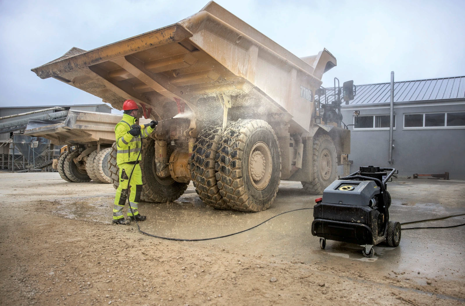 Kaercher-HDS-1818-4-S-Classic-Heisswasser-Hochdruckreiniger7