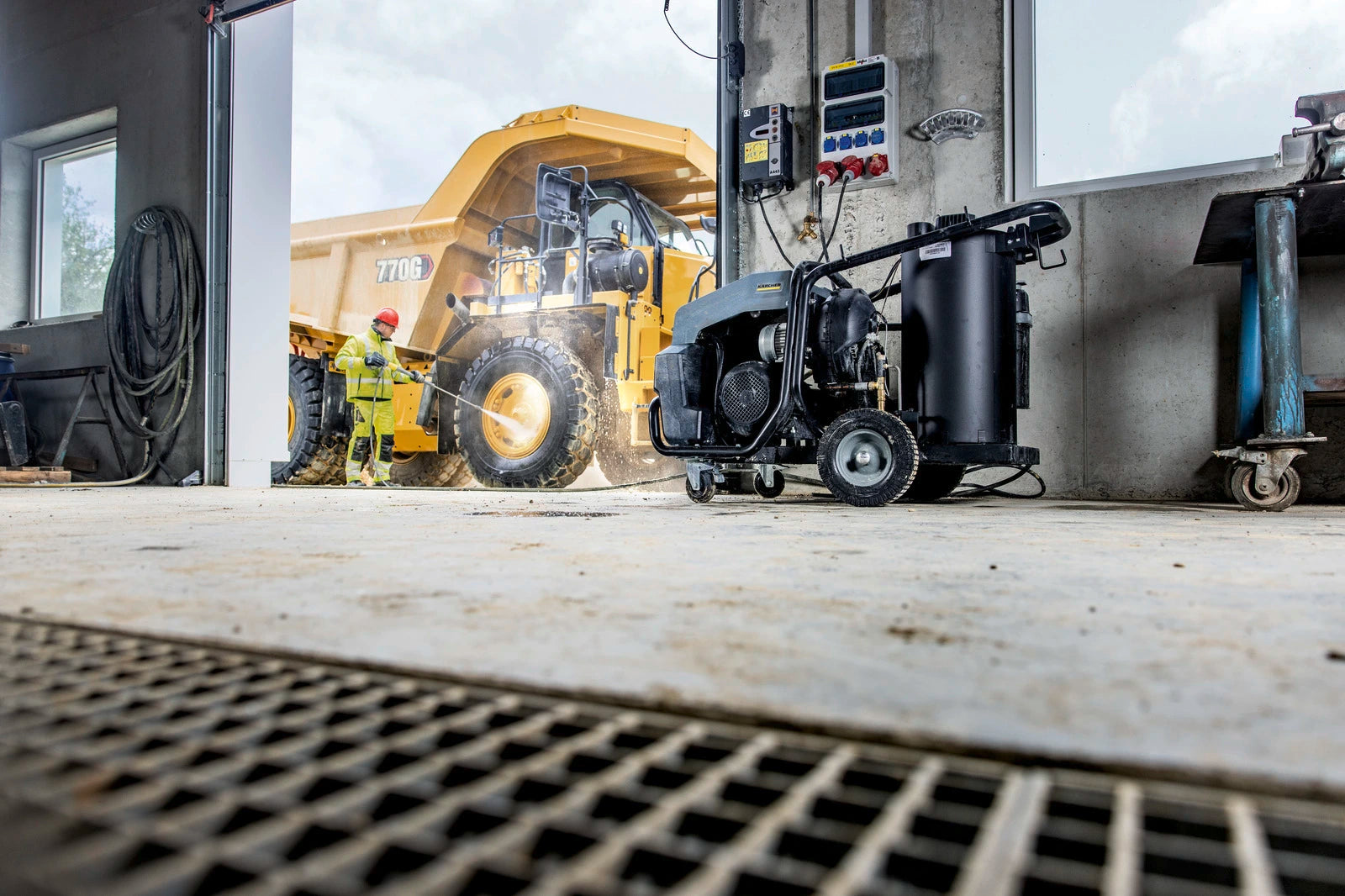 Kaercher-HDS-1818-4-S-Classic-Heisswasser-Hochdruckreiniger9