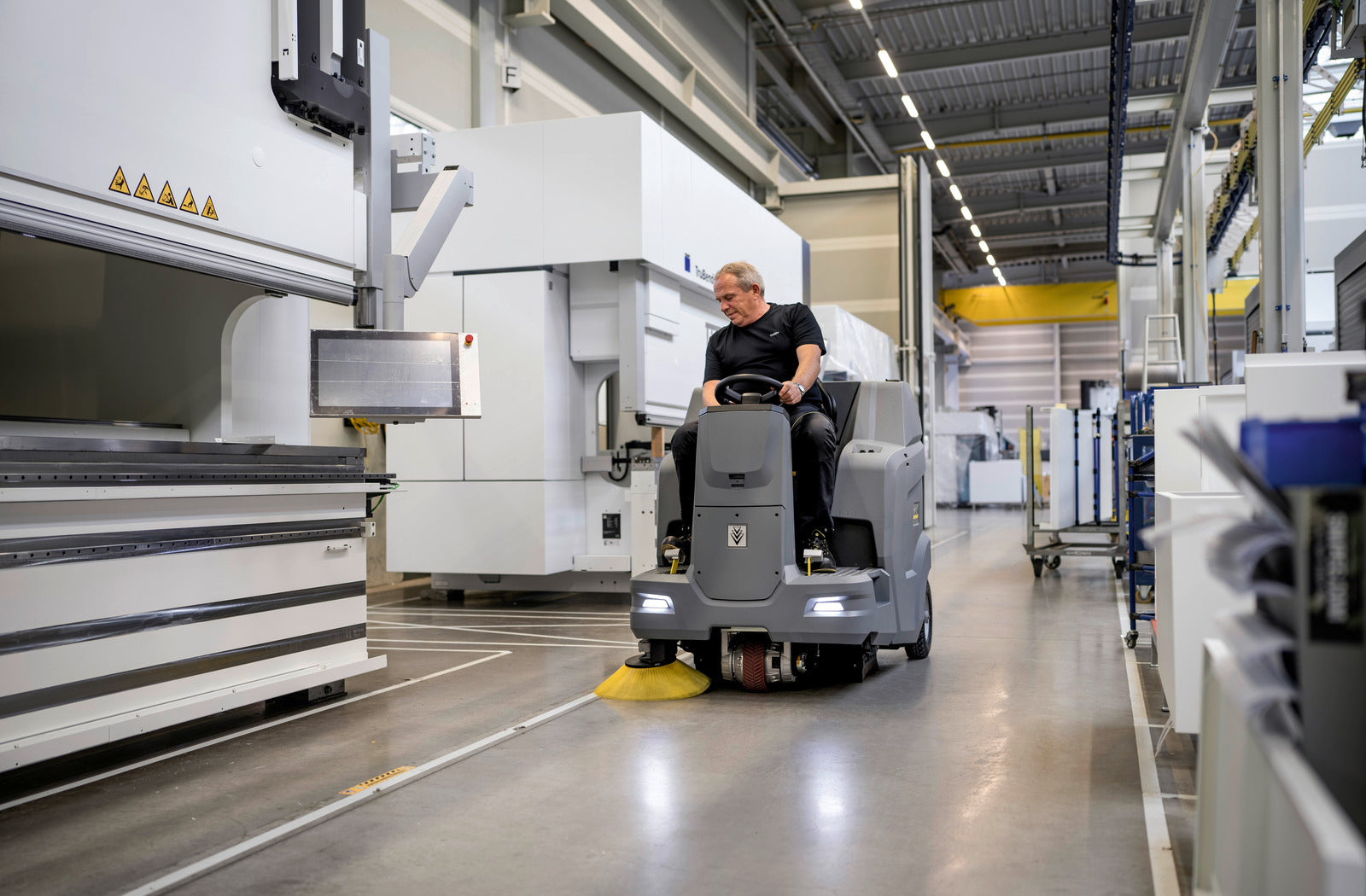 KaercherKM100120RBpPack160AhLi_FCAufsitz-Kehrsaugmaschinen7