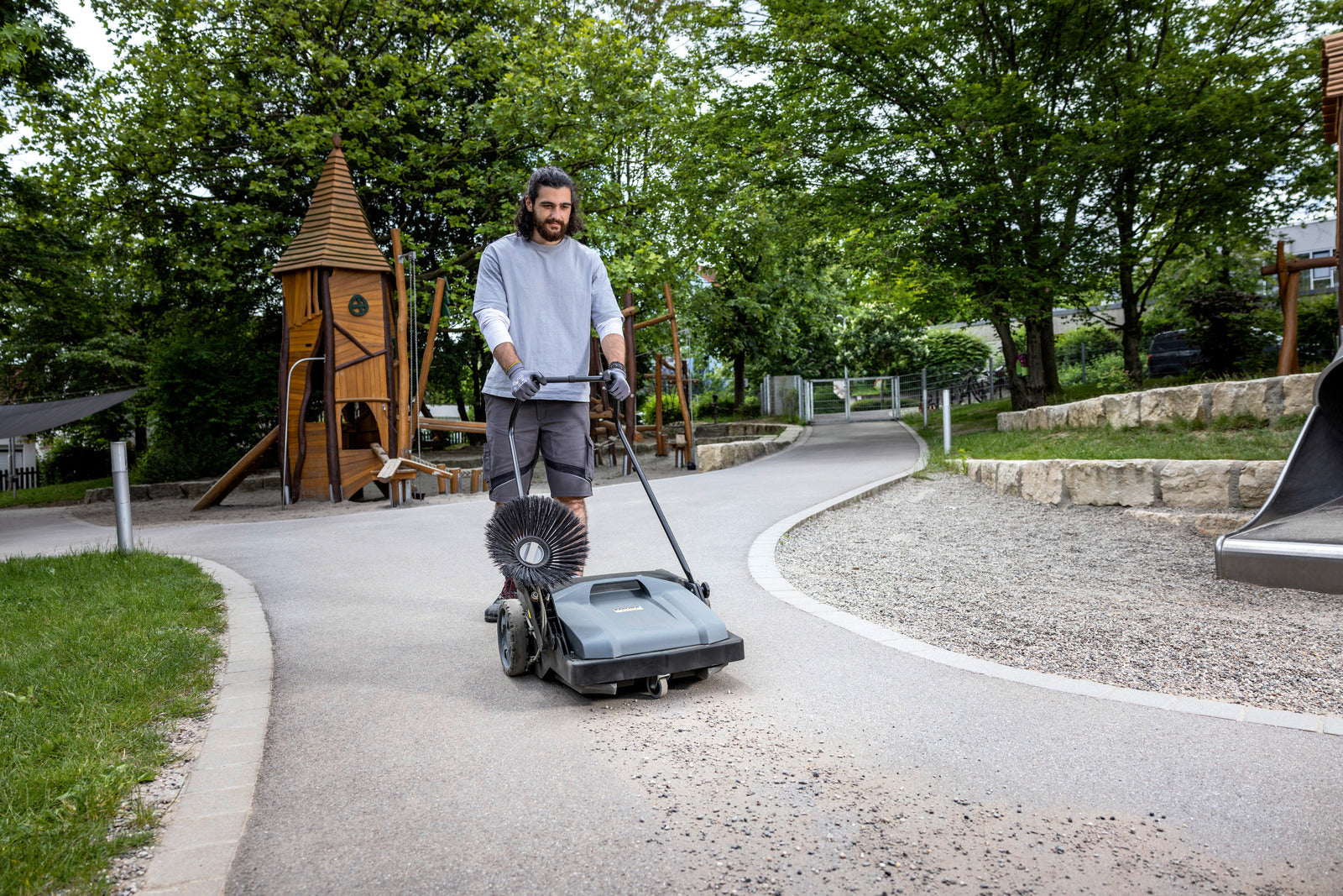 KaercherKM7015CClassicHandgefuehrteKehr-Kehrsaugmaschinen6