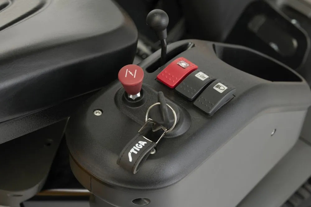 STIGAPark700WBenzin-Frontmaeher6