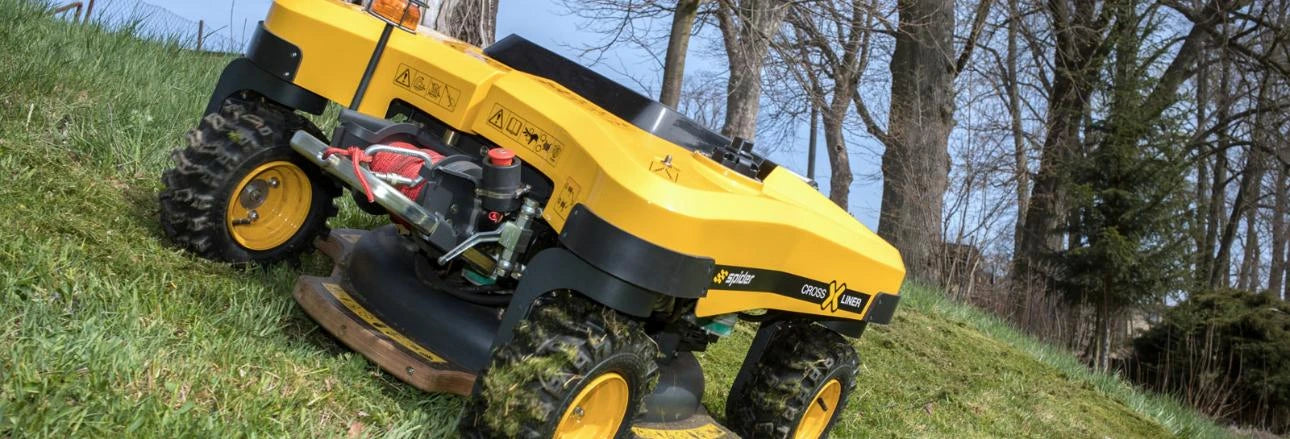 Spider CROSS X LINER Großflächen- und Böschungsmäher mit Seilwinde und Schleuderwendung