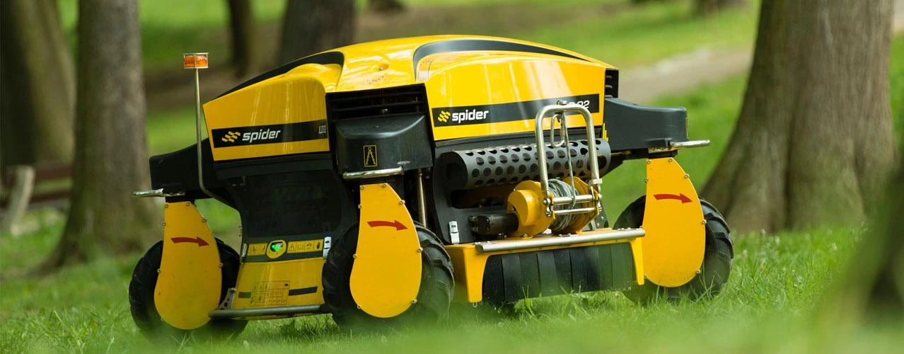 Spider ILD 02 EFI Großflächenmäher und Böschungsmäher mit Seilwinde und Schleuderwendung