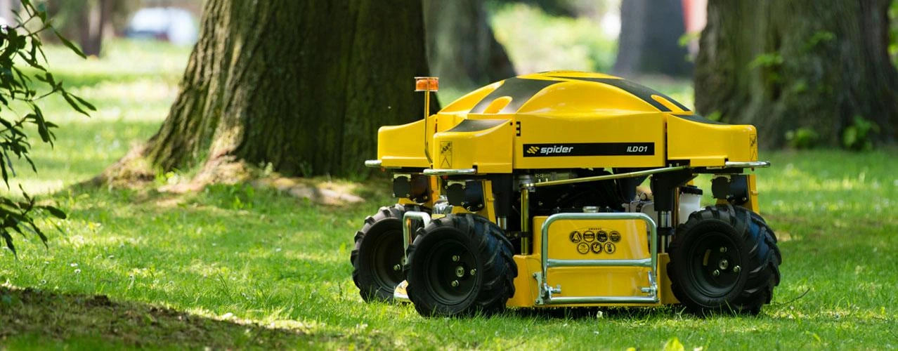 Spider ILD01 Großflächen- und Böschungsmäher mit Seilwinde und Schleuderwendung