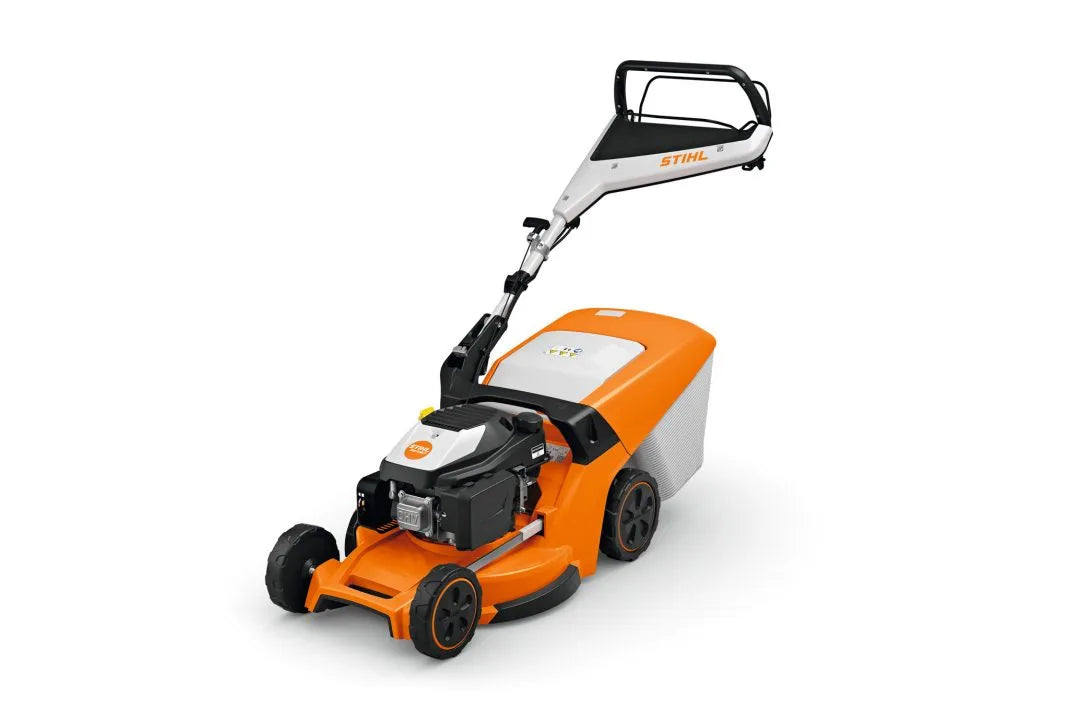 Stihl-RM-448-T-Benzin-Rasenmaeher2