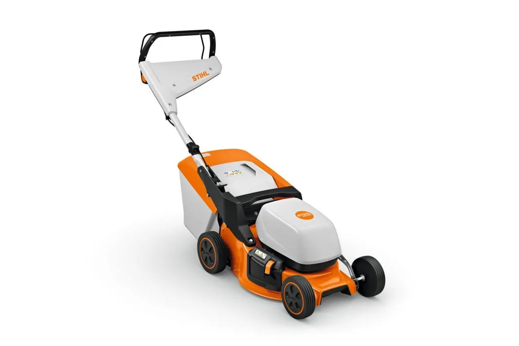 Stihl-RMA-243-Akku-Rasenmaeher1