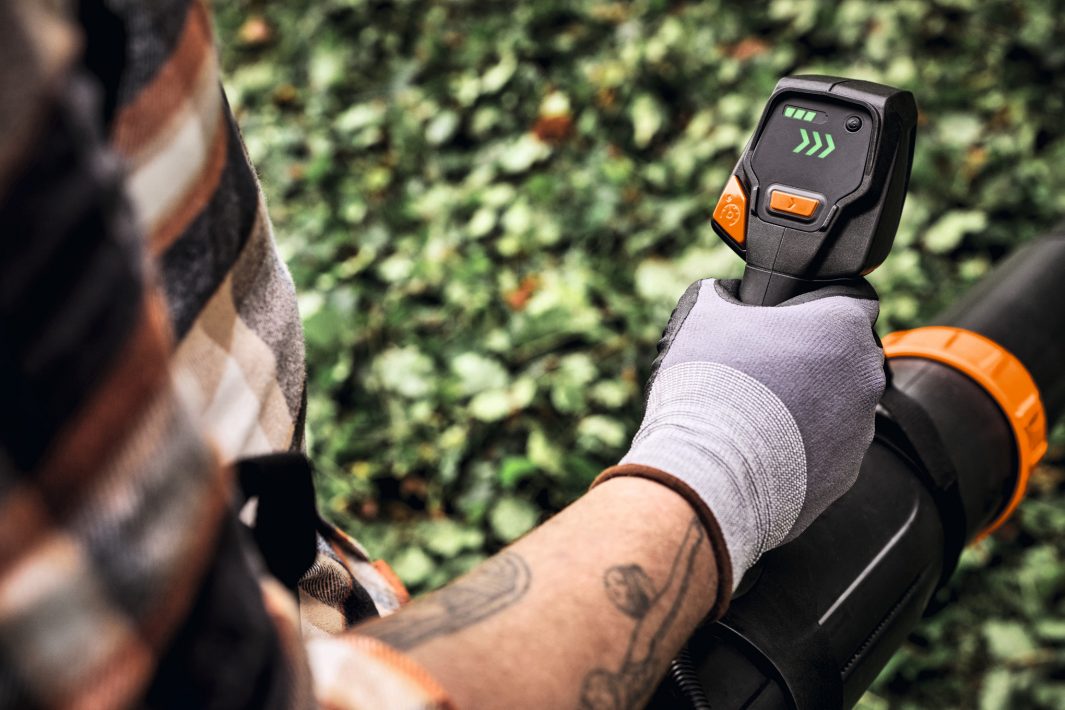 Stihl BRA 280 B Akku-Laubbläser ohne Akku und Ladegerät