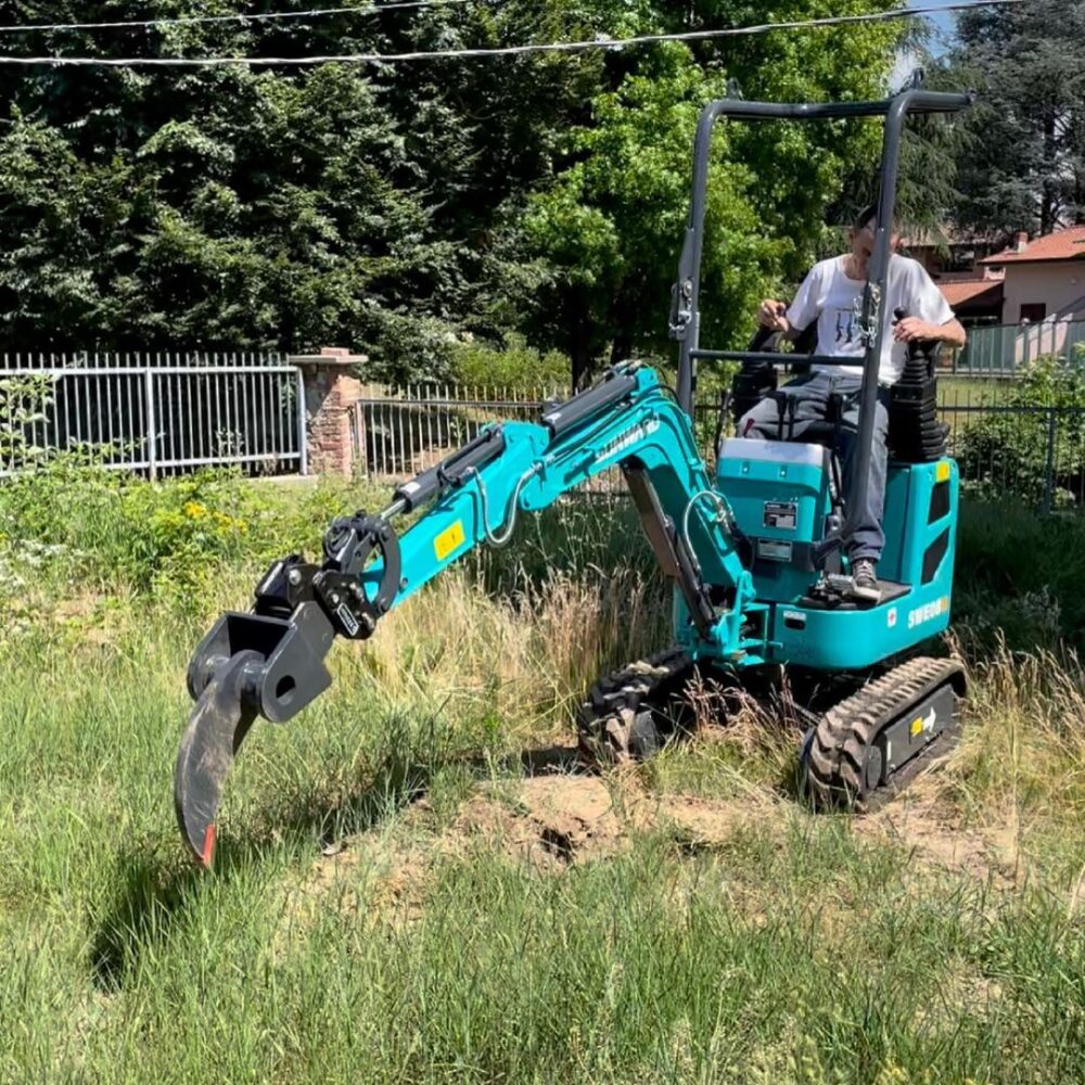 SUNWARD Minibagger SWE 08B