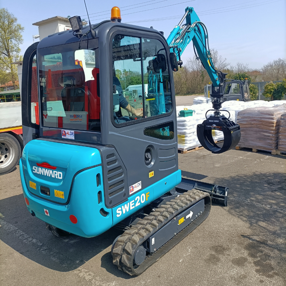 SUNWARD Minibagger SWE 20F