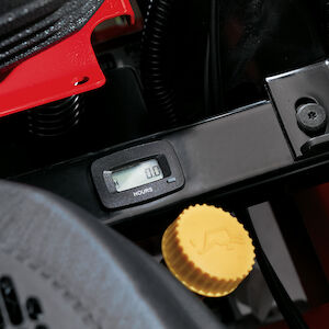 Toro Titan ZX4875 122cm Nullwendekreis-Aufsitzrasenmäher inkl. Recycler-Kit und Seitenauswurf