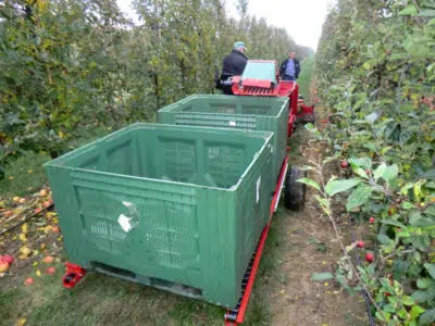 Feucht Obsttechnik Großkistenwagen für 2 Kisten mit hydr. Radantrieb OB 80 R/ OB 100 A