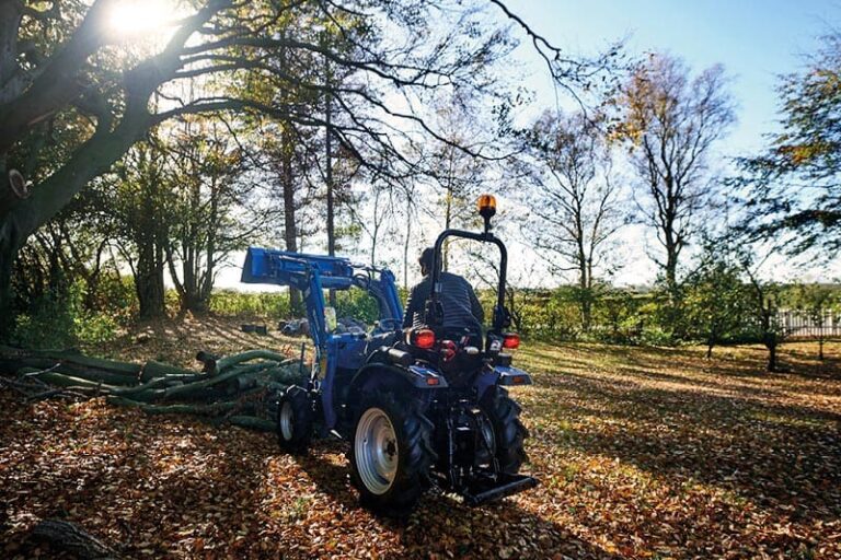 Solis Traktor 26 mit Seitenschaltung