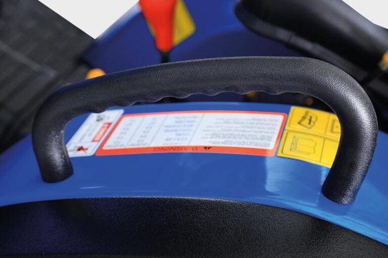 Solis Traktor 26 mit Seitenschaltung