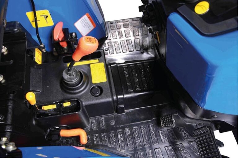 Solis Traktor 26 mit Seitenschaltung