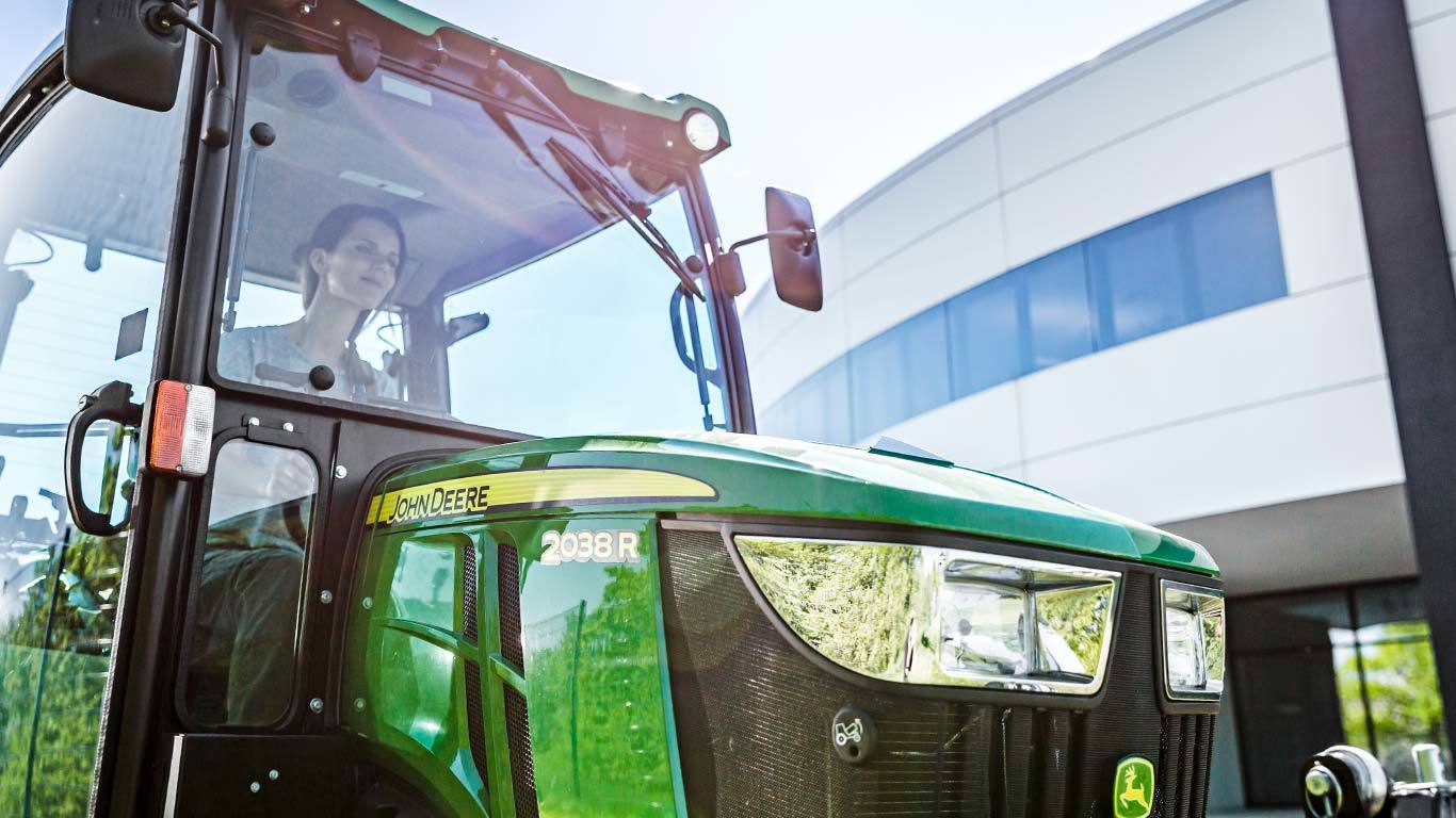 John Deere Kompakttraktor 2038R