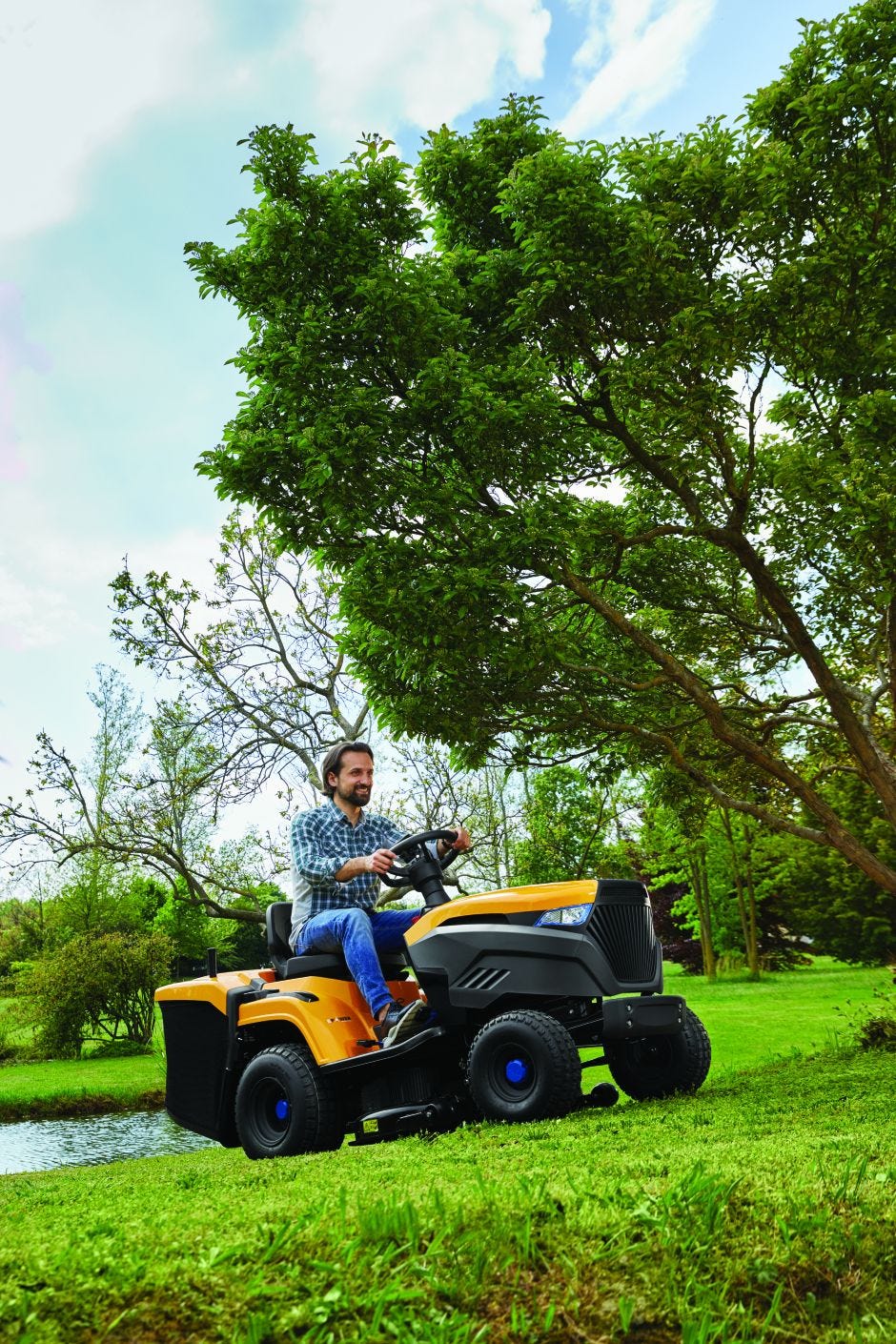 STIGA ESTATE 584e Akku-Rasentraktor