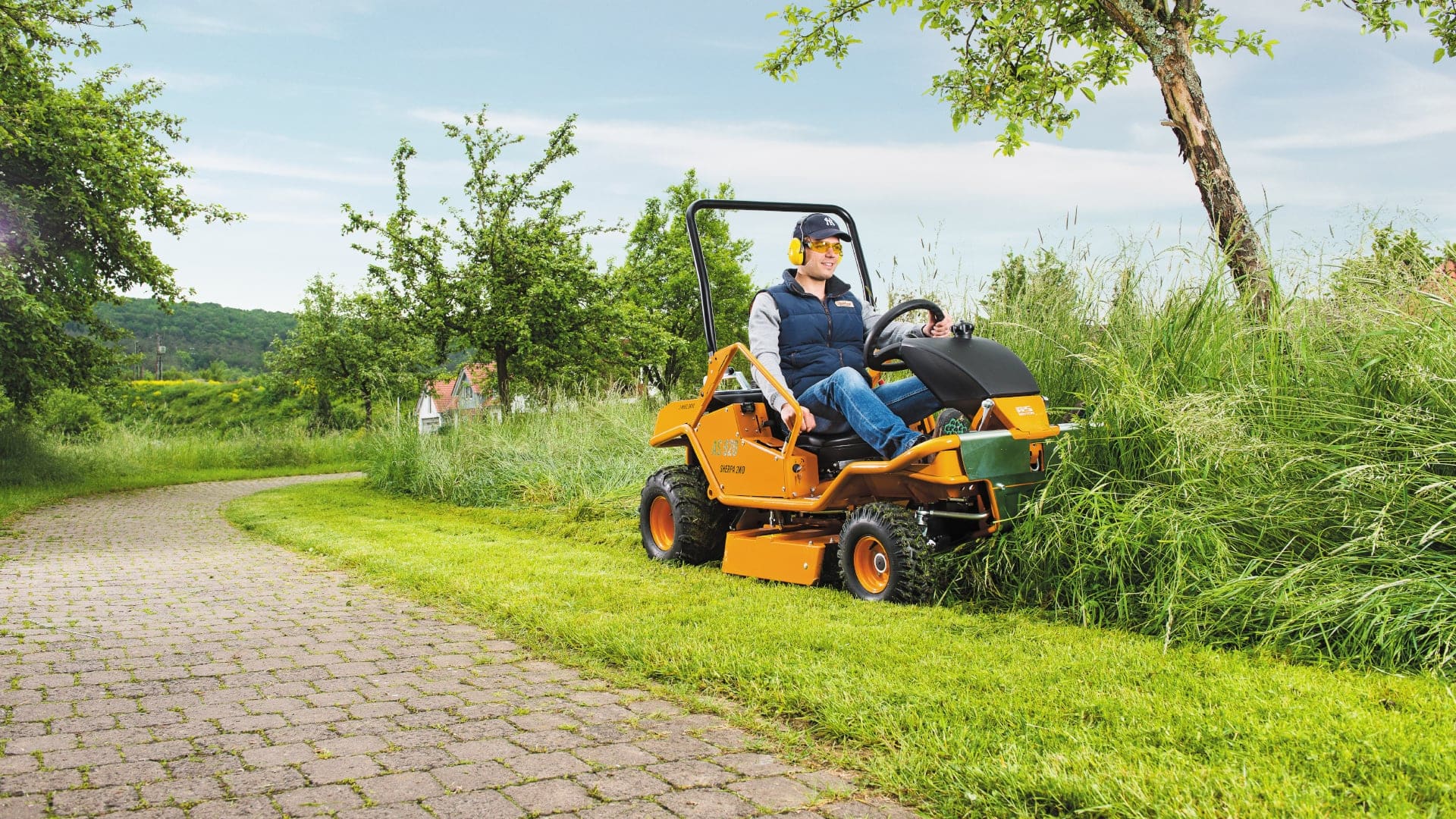 AS 920 Sherpa 2WD Aufsitzmäher mit Mulchmähdeck