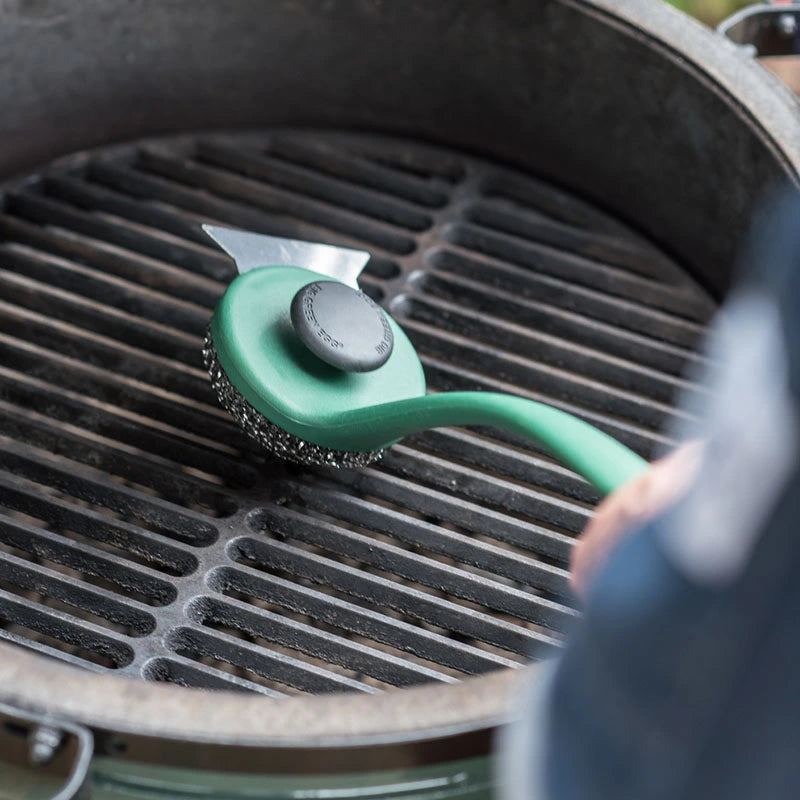 Big Green Egg SpeediClean Grillrost-Schrubber mit langem Griff