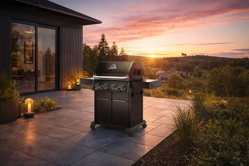Broil King Crown™ 490 Shadow