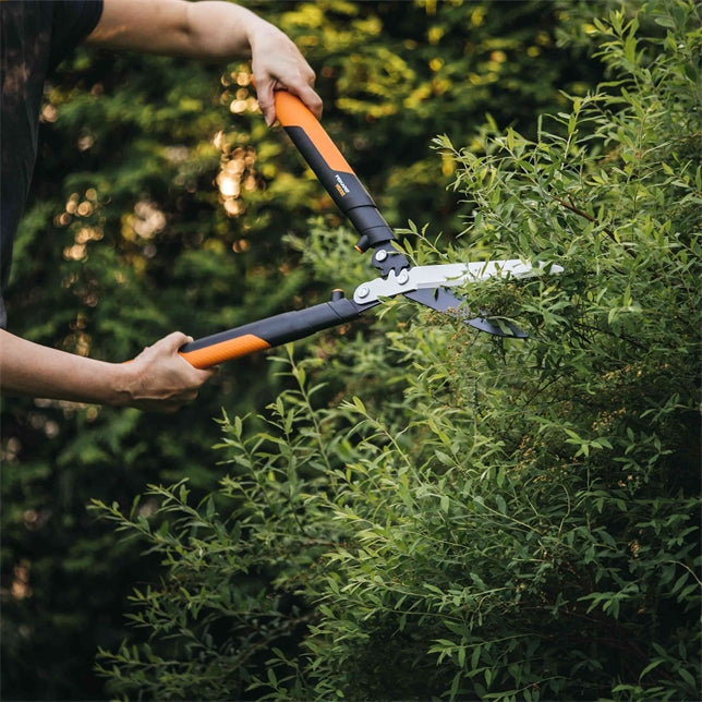 Fiskars PowerGear X Getriebe-Heckenschere HSX92