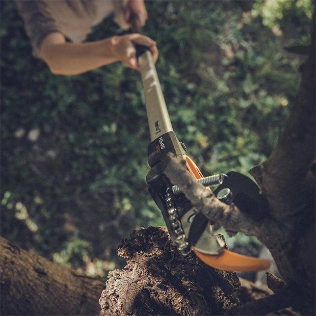 Fiskars Teleskop-Schneidgiraffe UPX82  & UPX86