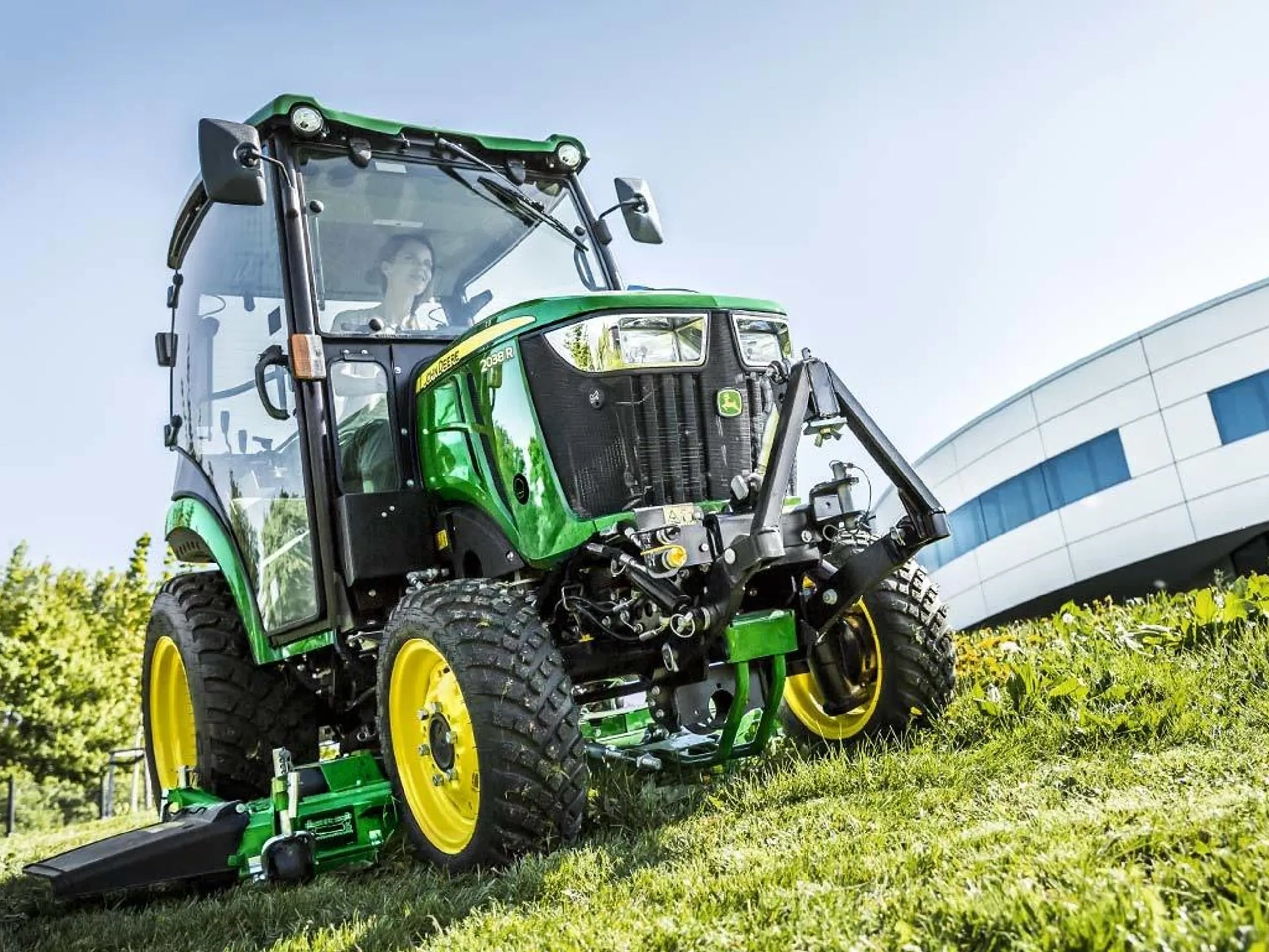 John Deere Kompakttraktor 2038R