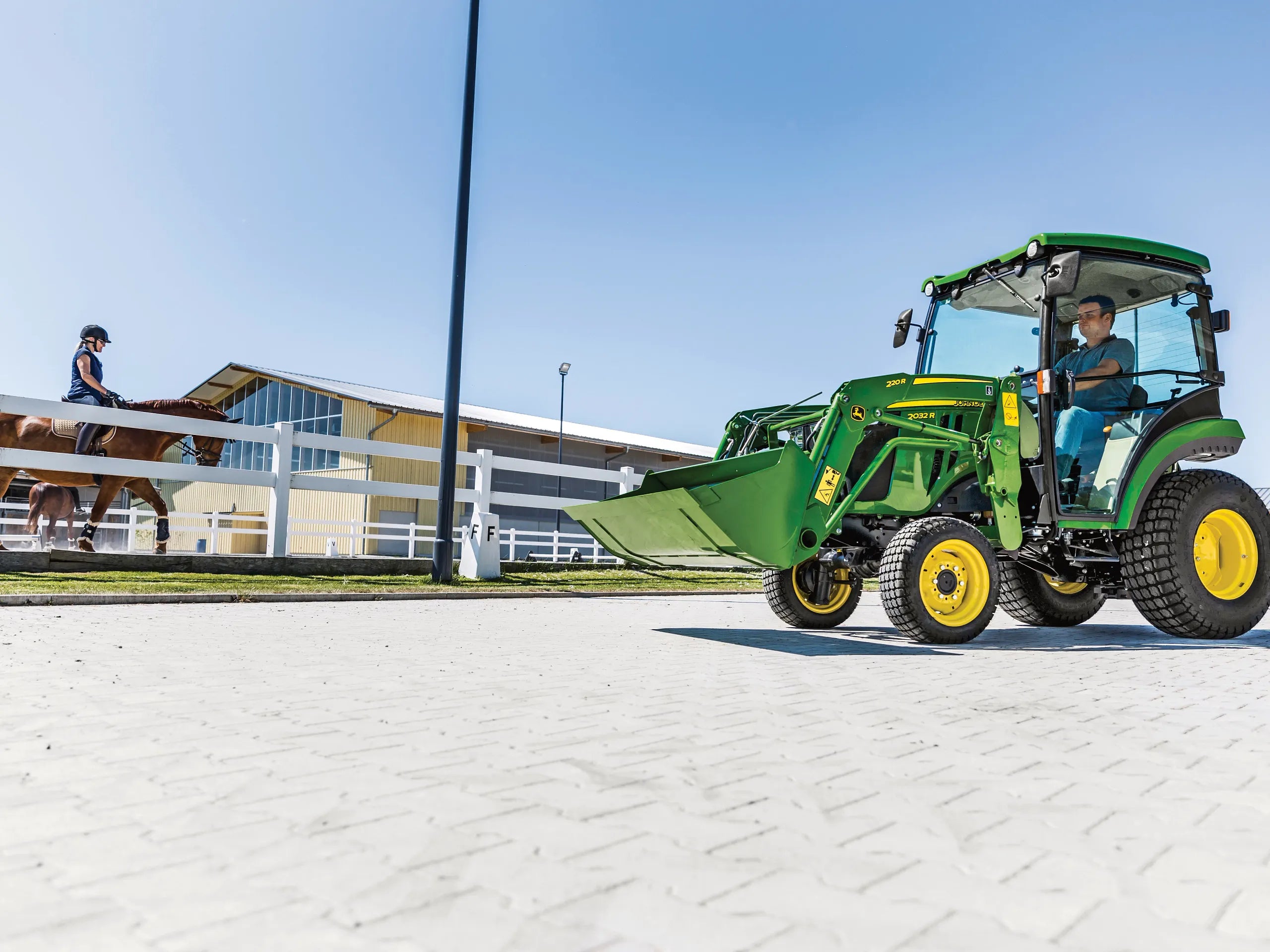 John Deere Kompakttraktor 2032R