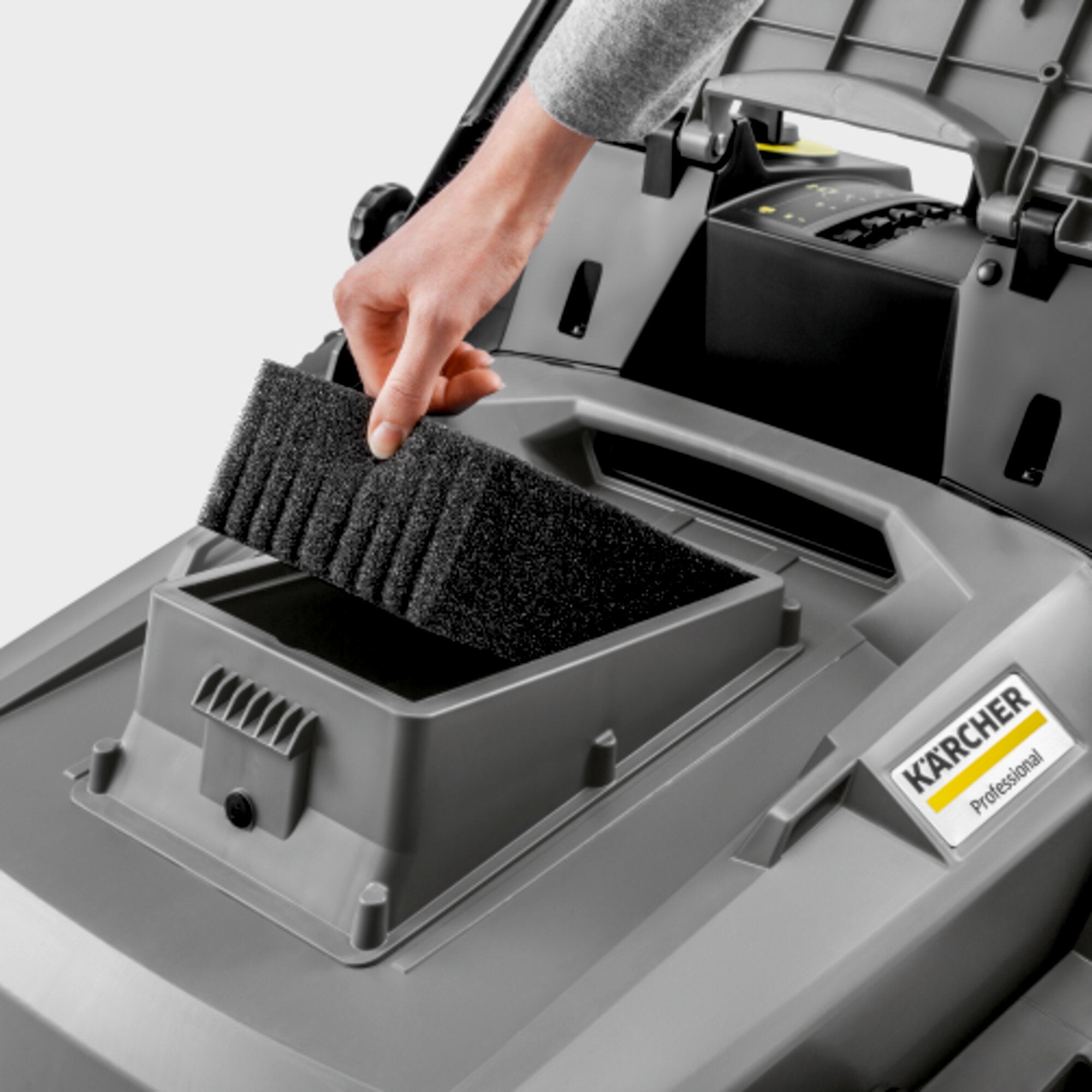 KaercherKM7025CBp2SBHandgefuehrteKehr