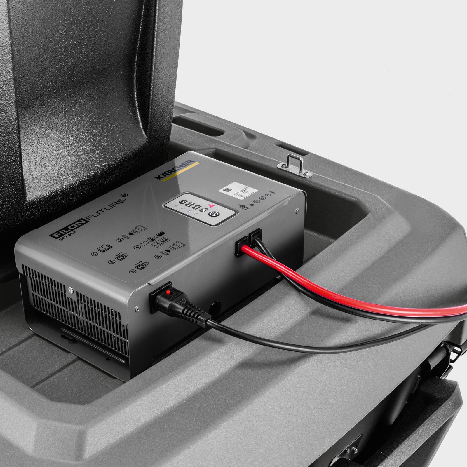 KaercherKM8550RBpPack80AhLi_FCAufsitz-Kehrsaugmaschinen3