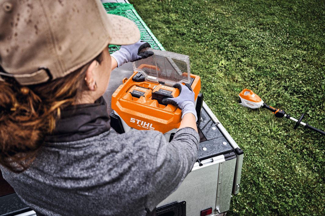Stihl AL 1802 MO Schnellladegerät