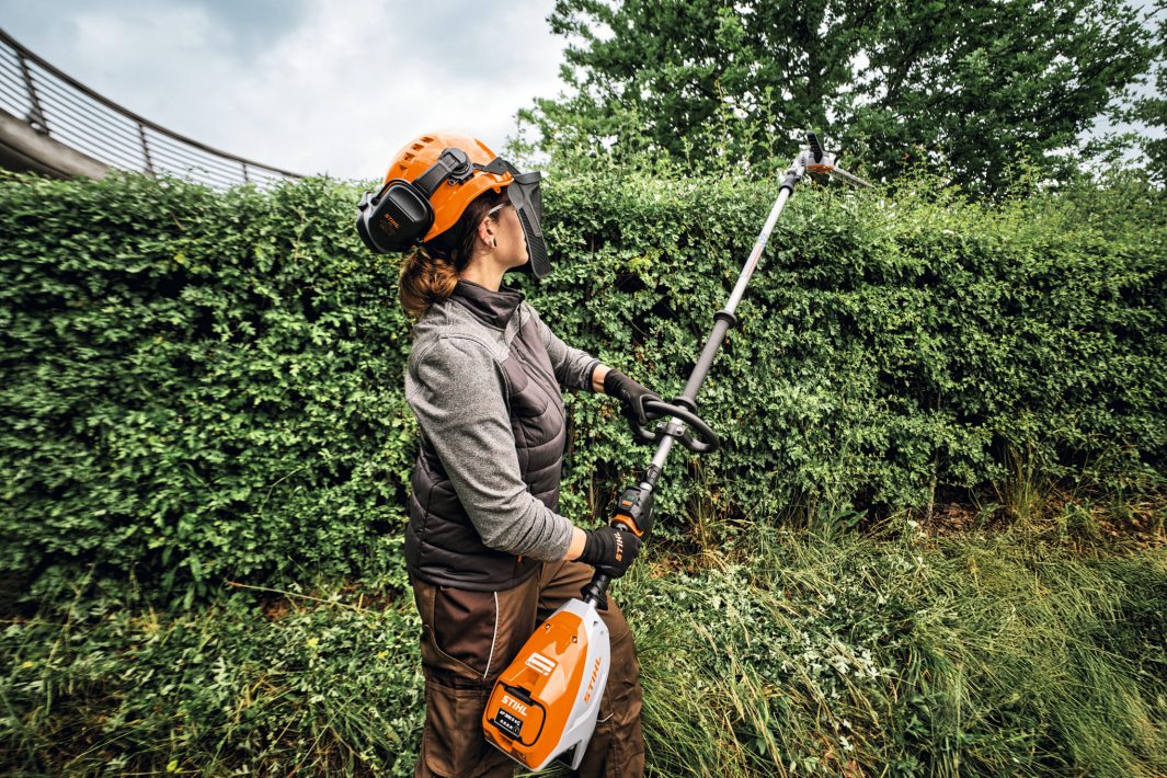 Stihl Akku-Heckenschneider HLA 140 B ohne Akku und Ladegerät