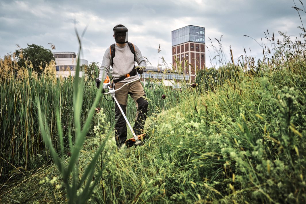 Stihl FSA 140 Akku-Motorsense ohne Akku und Ladegerät