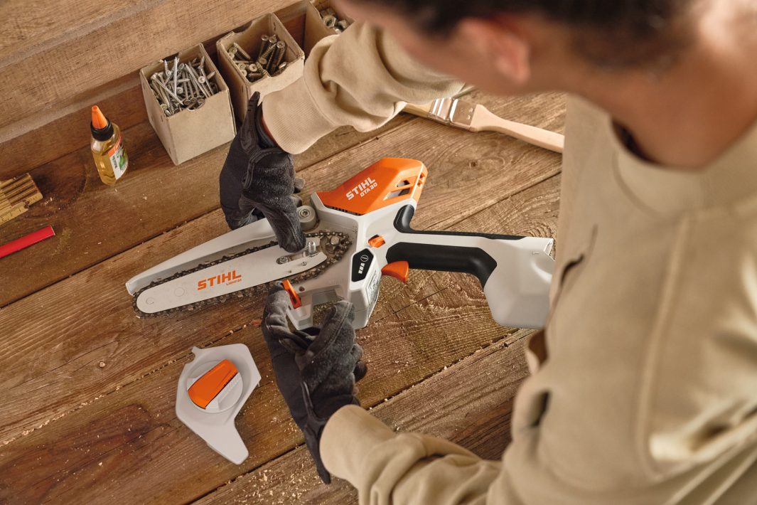 Stihl GTA 30 Akku-Gehölzschneider mit 2x Akku AS 2 und Ladegerät AL 5-2