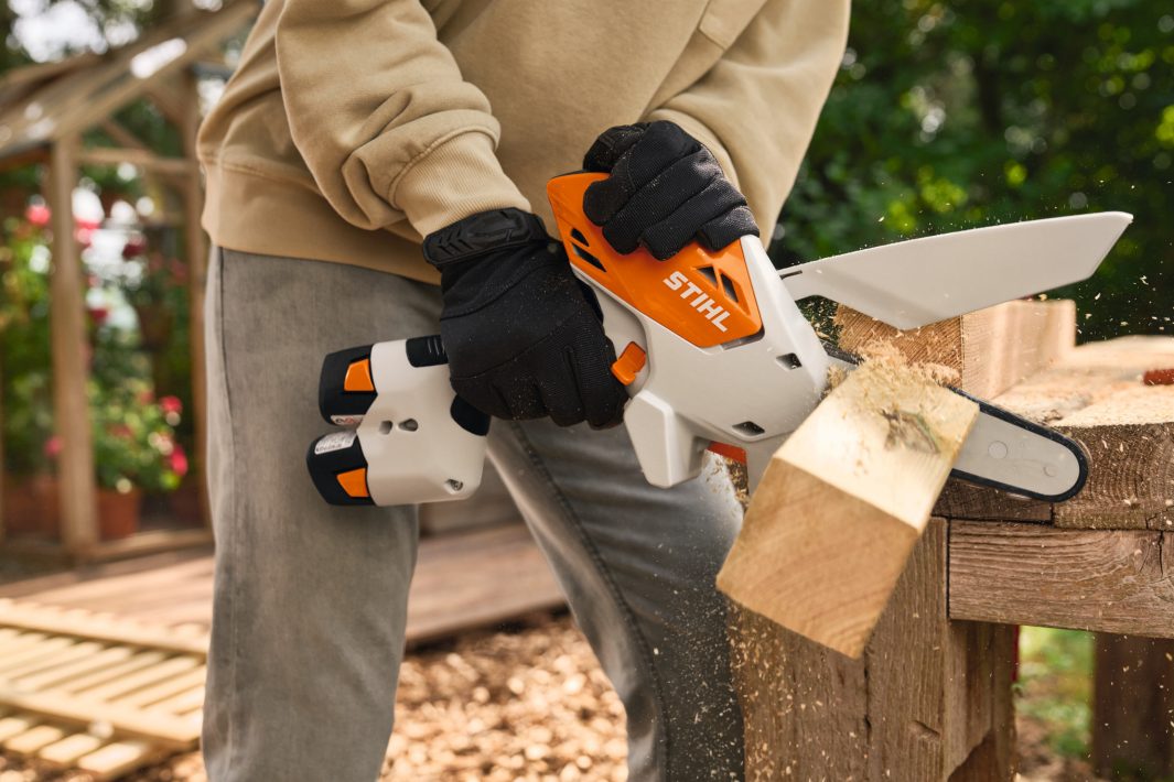 Stihl GTA 30 Akku-Gehölzschneider mit 2x Akku AS 2 und Ladegerät AL 5-2